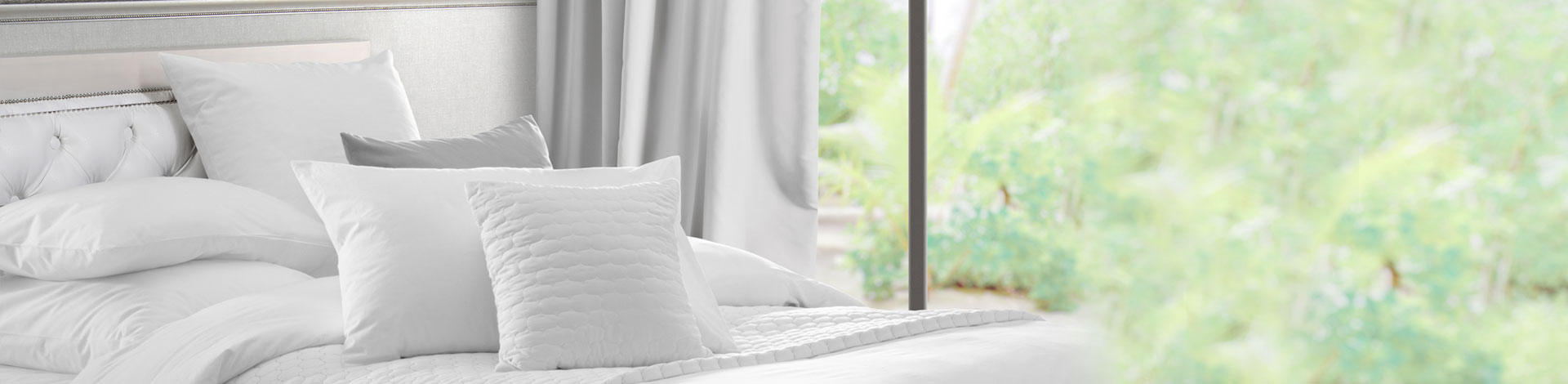 header-bedding-accessories.jpg